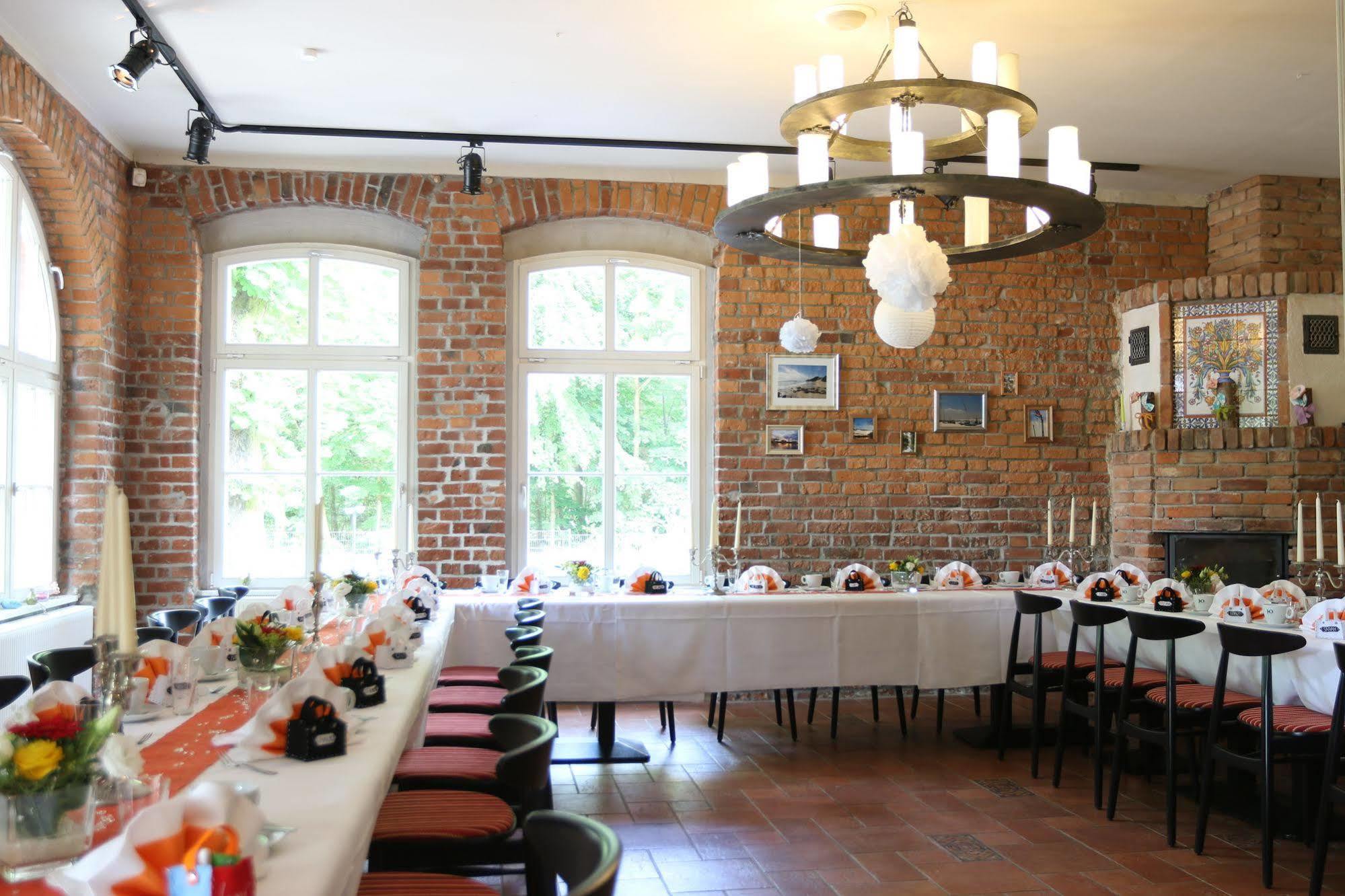 Landhaus Dessau Ngoại thất bức ảnh